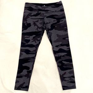 Camo leggings